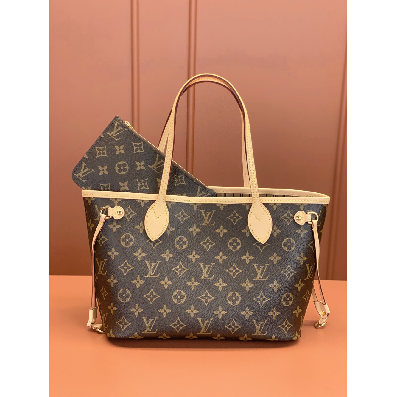 Bolsa Louis Vuitton Neverfull Monogram Canvas Interior Bege