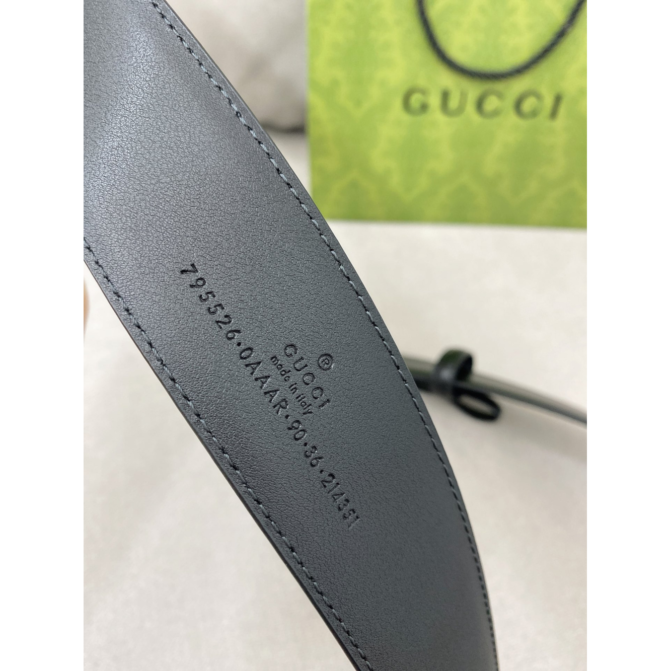 Cinto Gucci Couro Preto Ferragem Prata 4.0cm