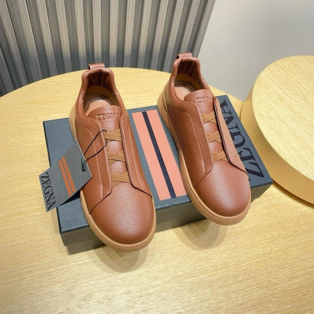 Zegna Triple Stitch em Couro Marrom Ferrrugem
