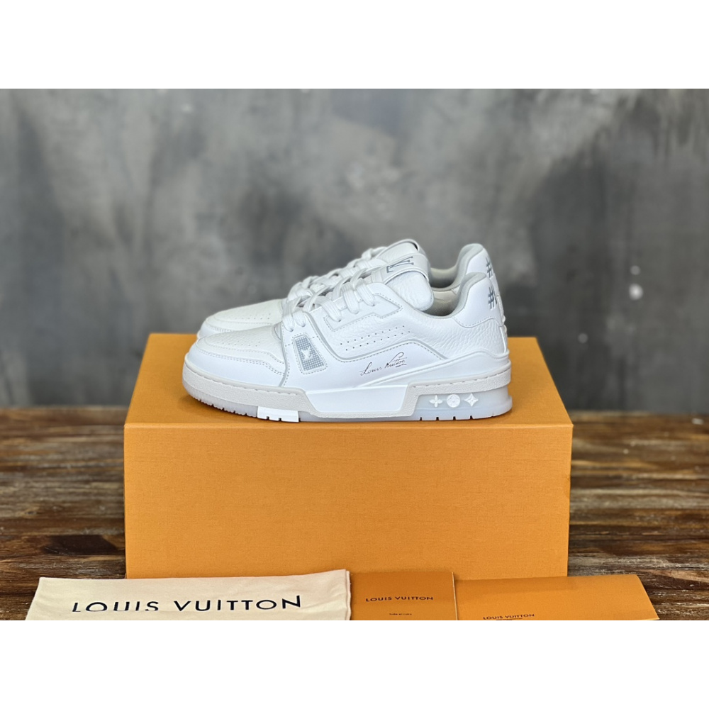 Tênis Louis Vuitton LV Trainer Couro Off/Cinza