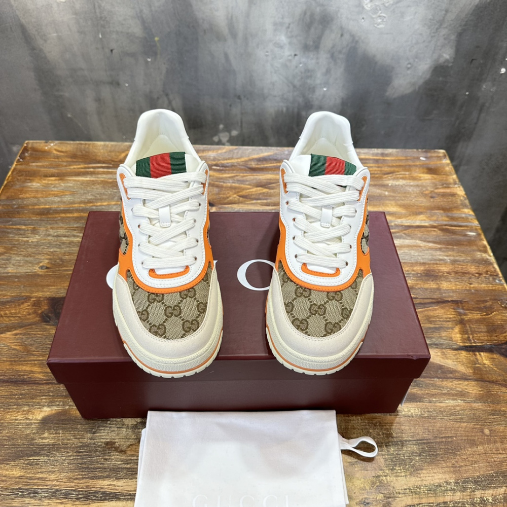 Gucci Sneaker Re-Web GG Canvas detalhe couro laranja fluorescente