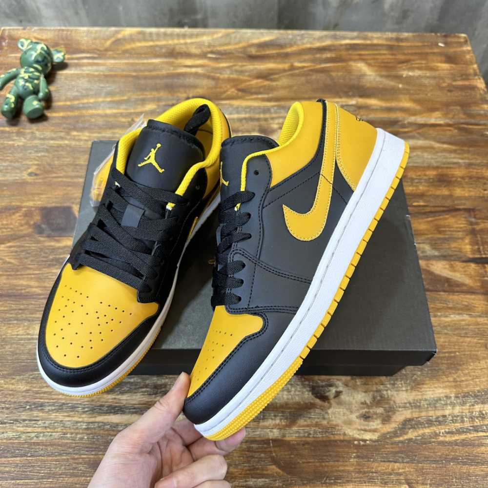 Nike Air Jordan 1 Low GS Yellow Ochre