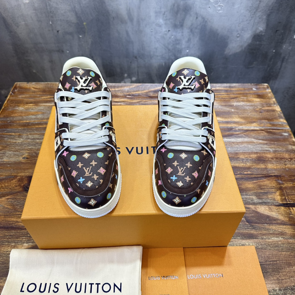 Tênis Louis Vuitton by Tyler the Creator LV Trainer Mocha Multicolor