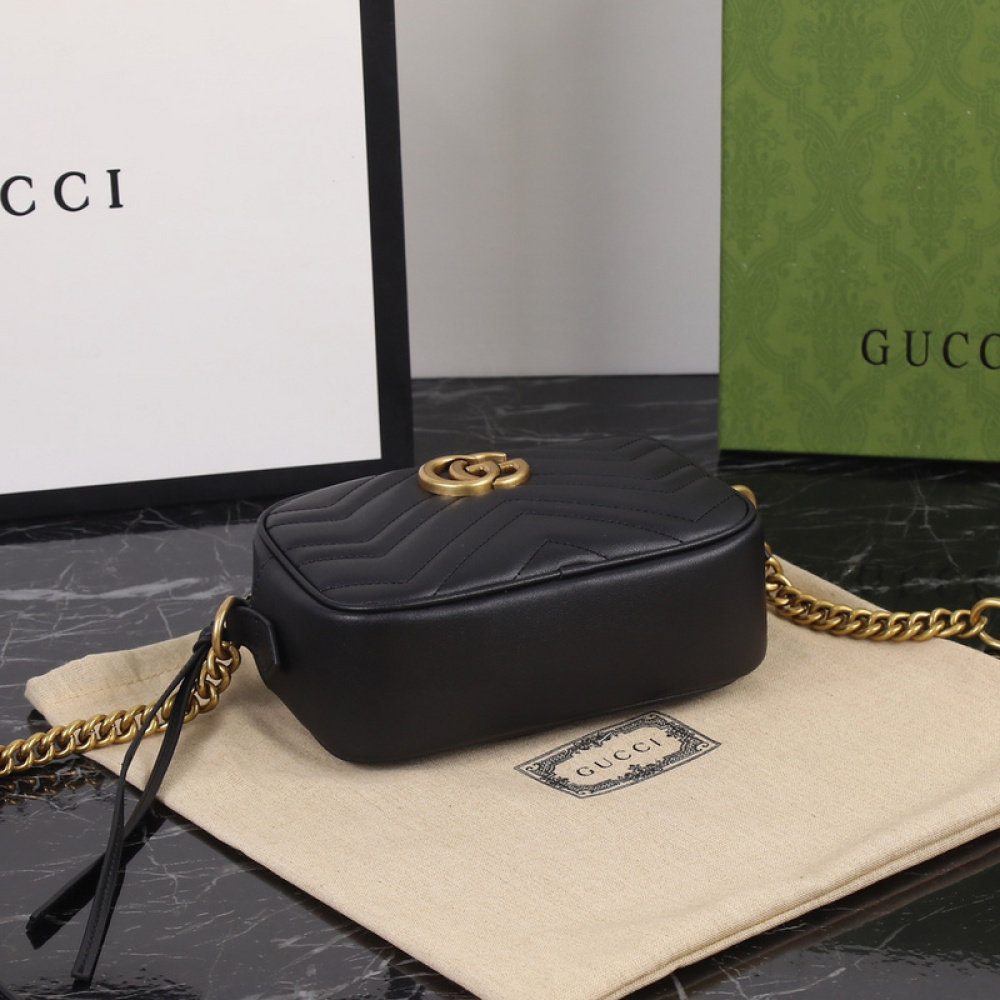 Bolsa Gucci GG Marmont Pequena 18x12x6cm (4 cores)