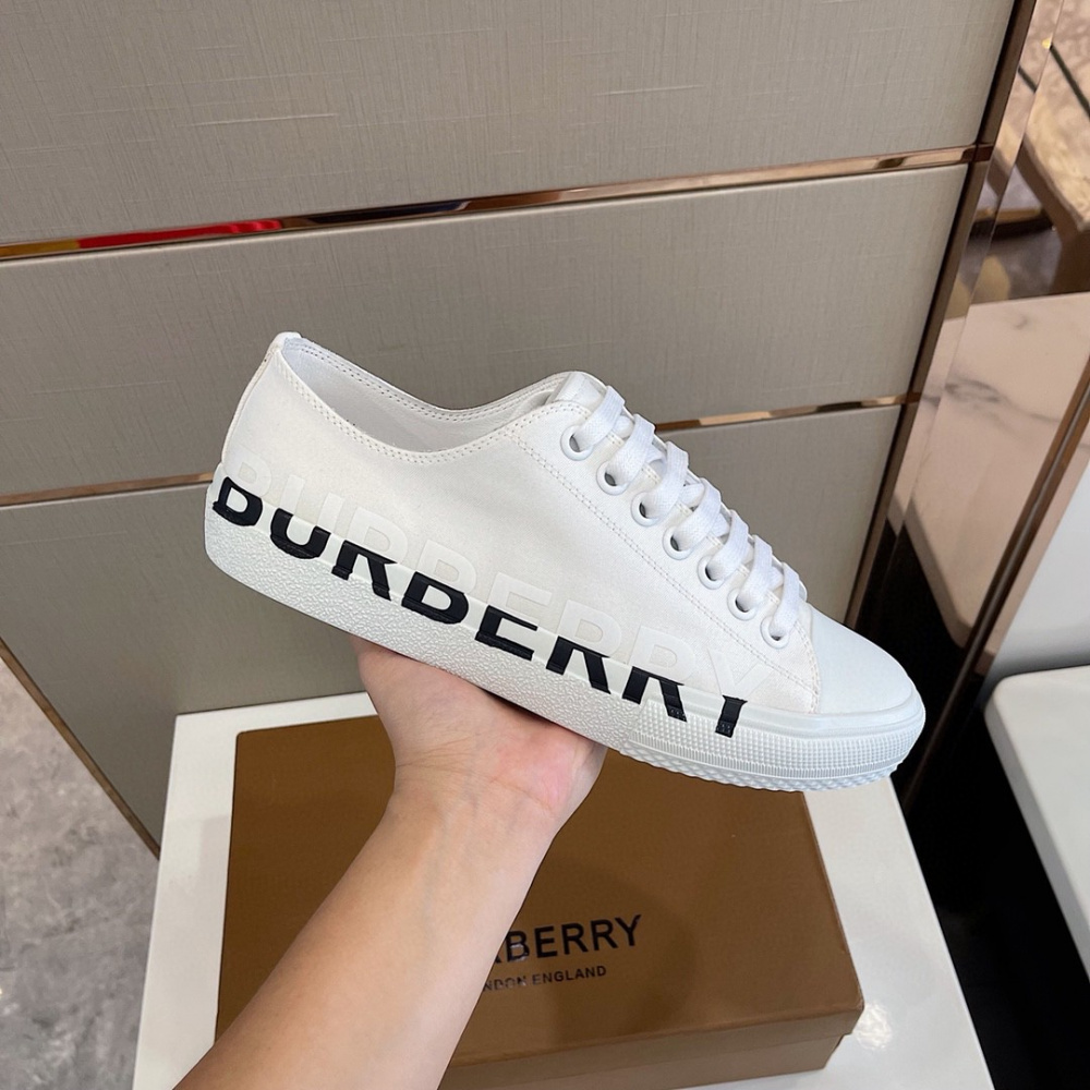 Burberry Tênis Branco Cano Baixo