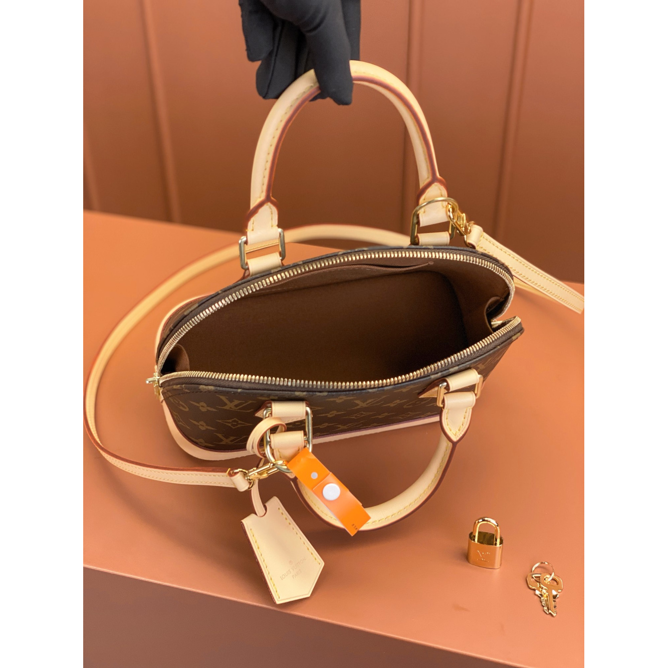 Bolsa Louis Vuitton LV Alma BB Monogram