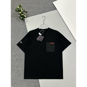 Camisa Prada em algodão com Logo na Manga Preta