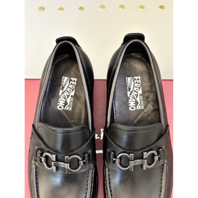 Sapatos Salvatore Ferragamo Social