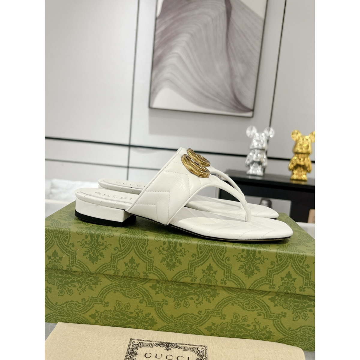 Sandália Gucci com Double G Branca