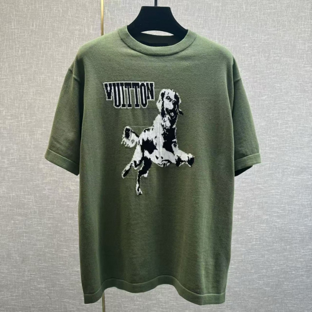 Camiseta de Algodão Louis Vuitton Imagem de um Golden Retriever Preto e Branco em intársia
