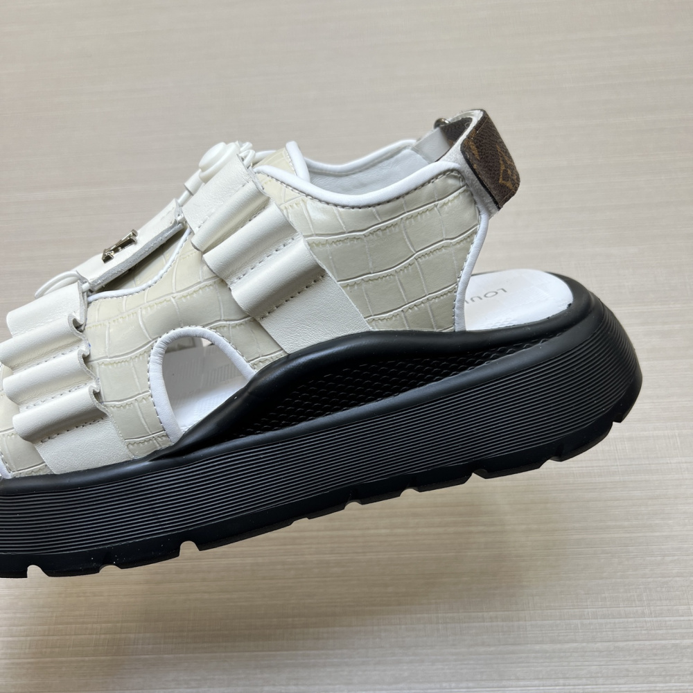 Chinelo Slide Louis Vuitton LV Flatform Chameleon Off Sandália