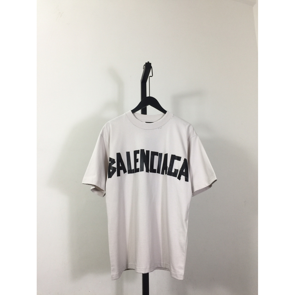 Camiseta de Algodão Balenciaga Oversize "Tape" Branca