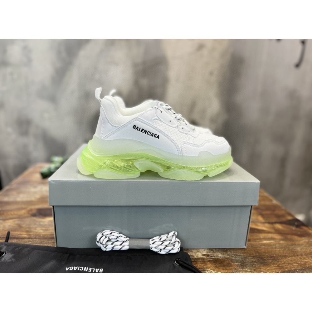 Balenciaga Triple S Branco c/ Verde