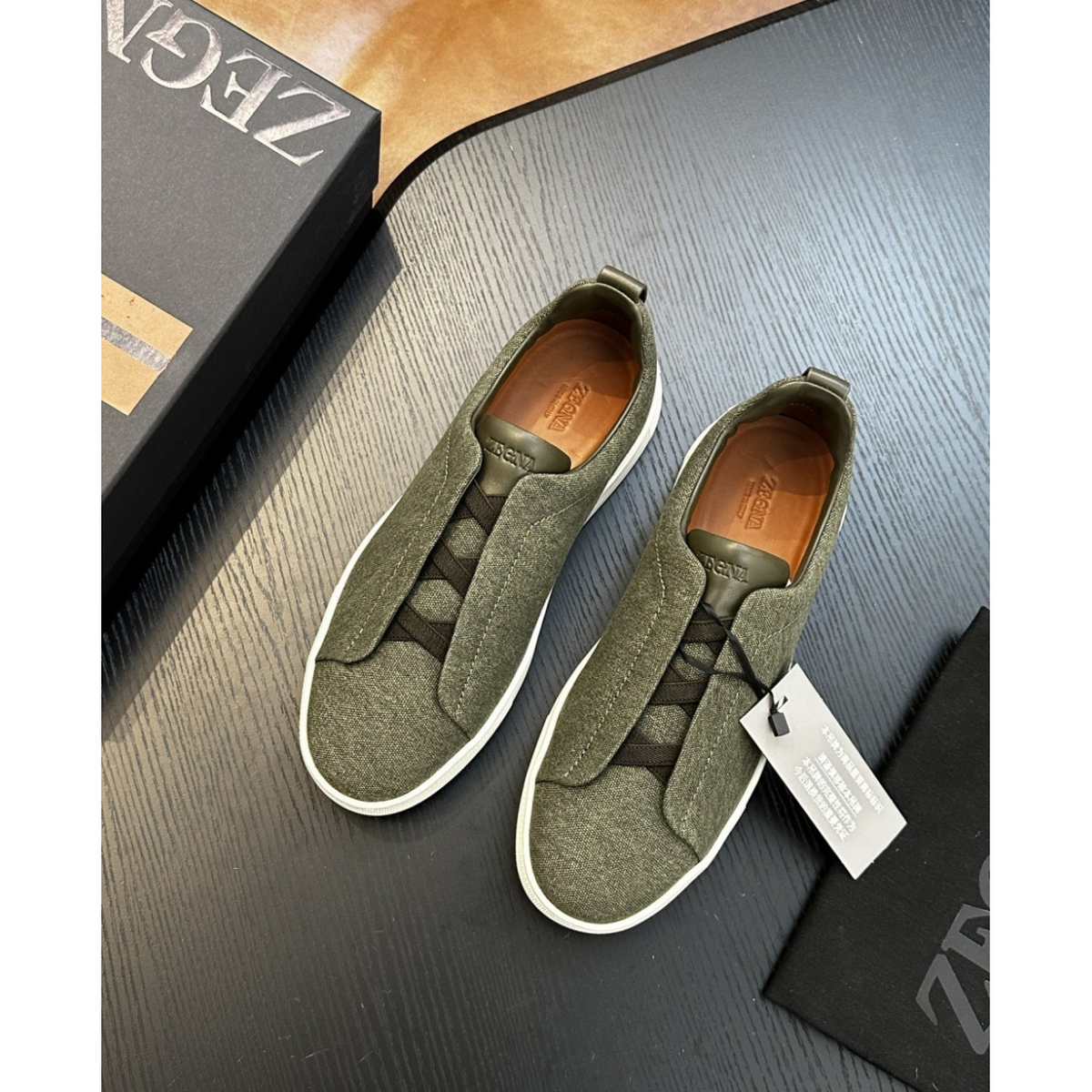 Zegna Triple Stitch em Tecido Verde Militar