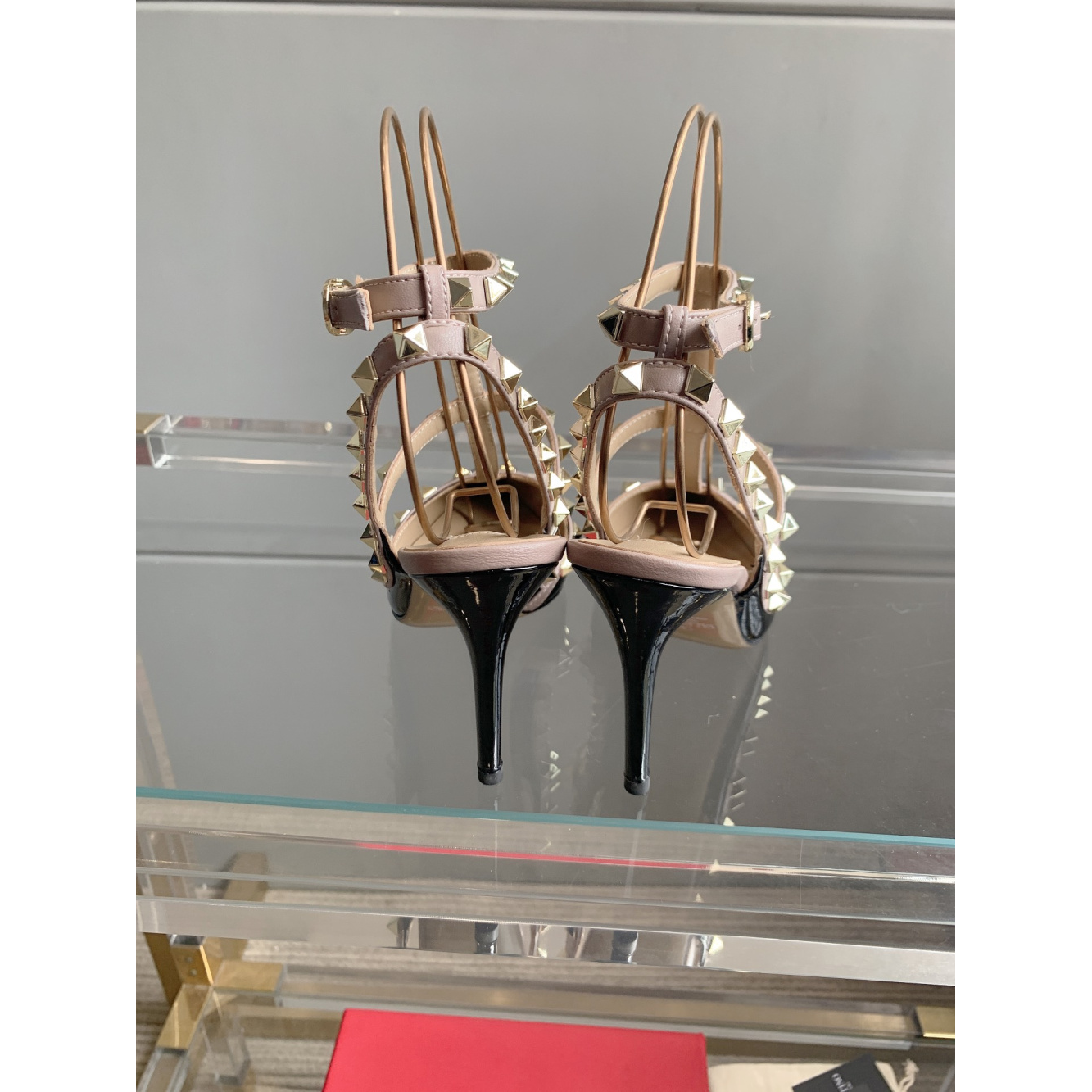 Sandália Salto Valentino Garavani Scarpin Rockstud 11cm Preto/Rosa blush