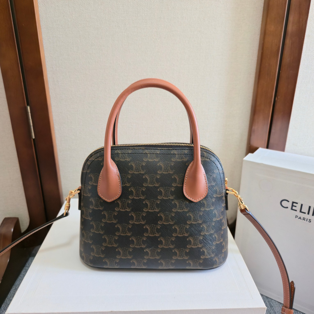 Bolsa Celine Honorine Teen em Triomphe Canvas 22×17.5×9.5cm