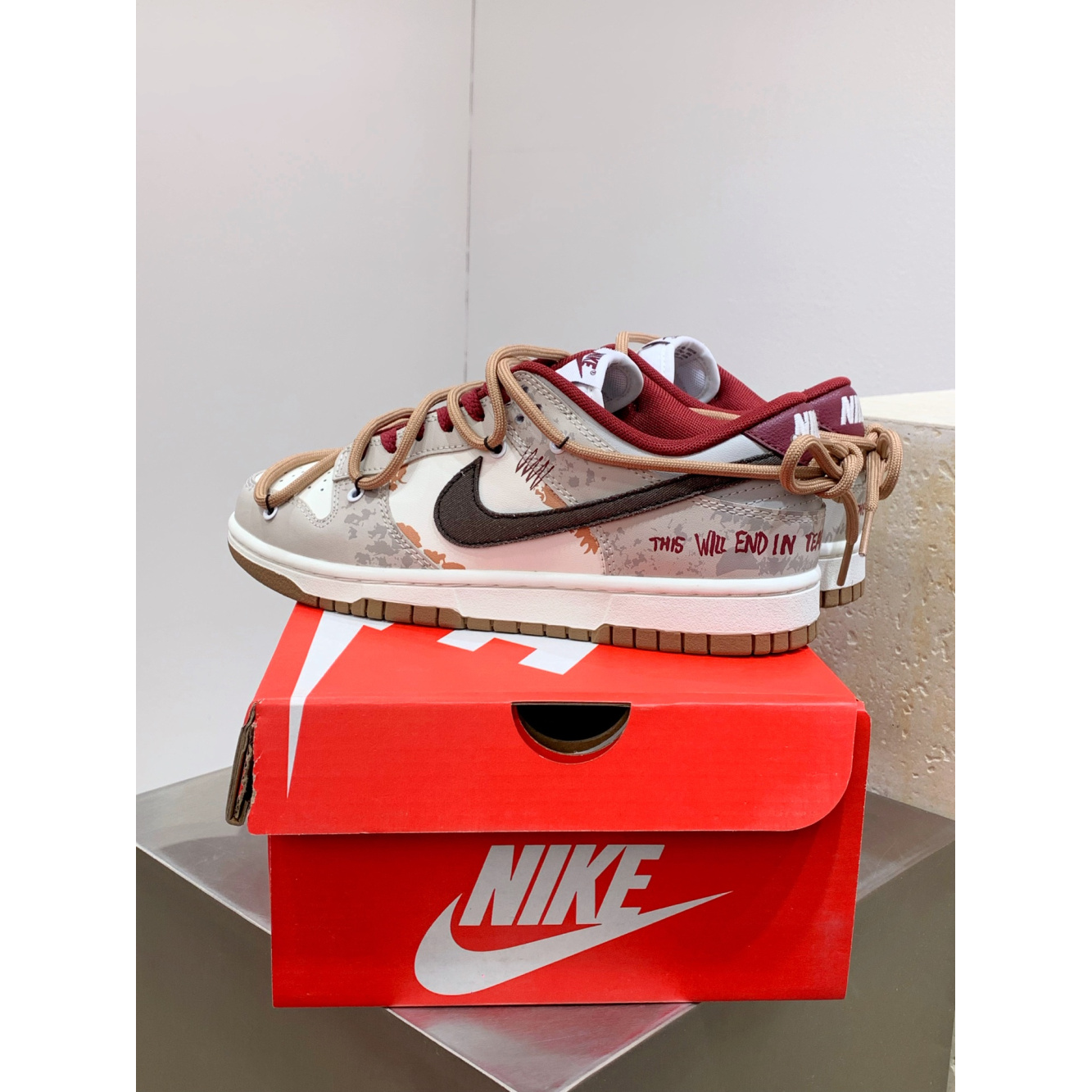 Nike SB Dunk Low Gorge Green Team Red