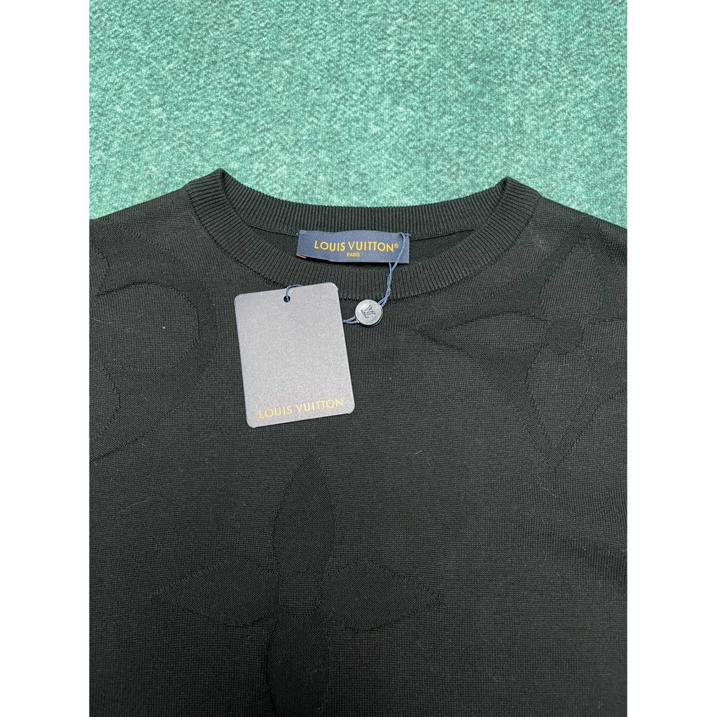 Camiseta de Algodão Louis Vuitton Monogram Macro Jersey com Efeito de Relevo