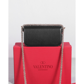 Bolsa Valentino Garavani Locò de Ombro em Pele de Bezerro Ferragem Prata 20x11x5cm