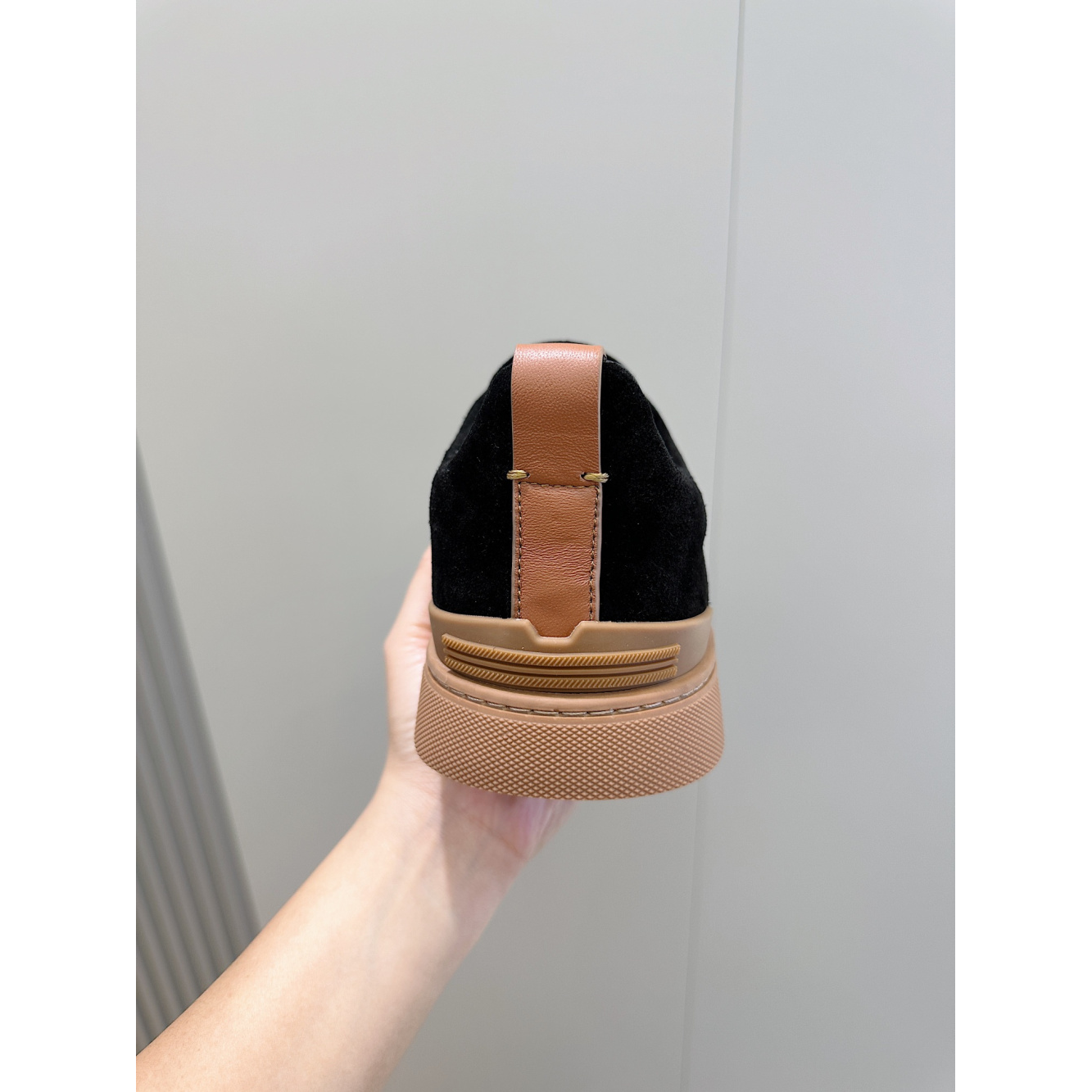 Zegna Triple Stitch Secondskin em Camurça Preto/Laranja