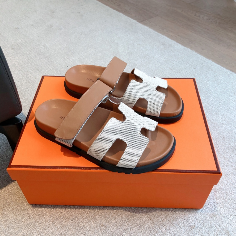 Sandália Hermès Chypre Prunoir Canvas Natural