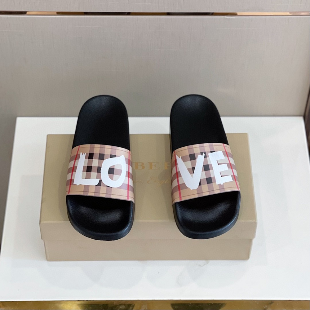 Burberry Slide/Chinelo