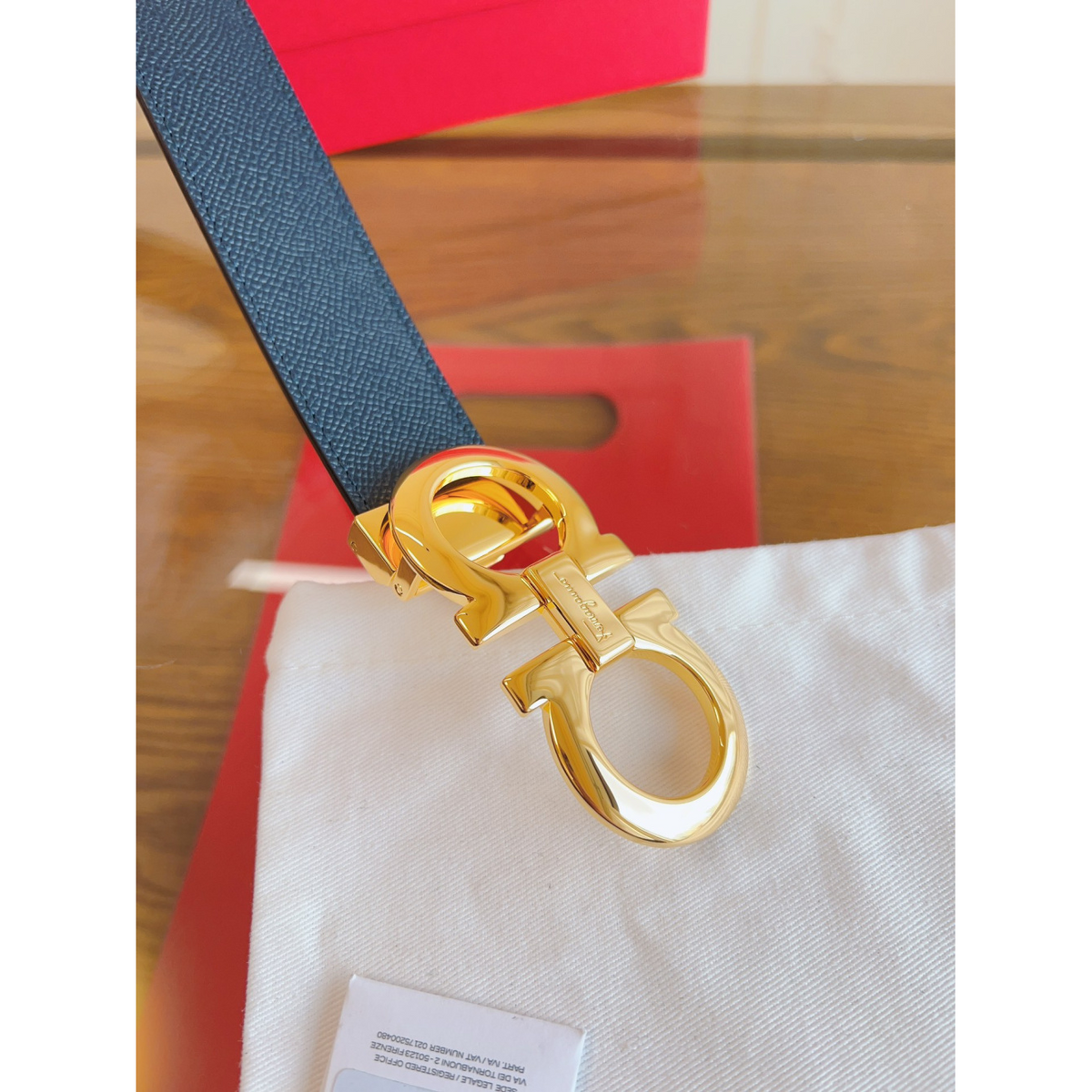 Cinto Salvatore Ferragamo Gancini Couro Granulado Preto Fivela Dourada 3,5cm