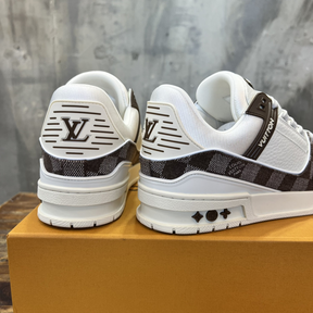 Tênis Louis Vuitton LV Trainer Couro Marrom Canvas Damier