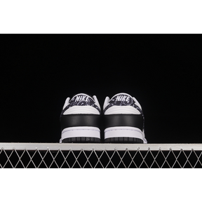 SB DUNK LOW BLACK PAISLEY BLACK