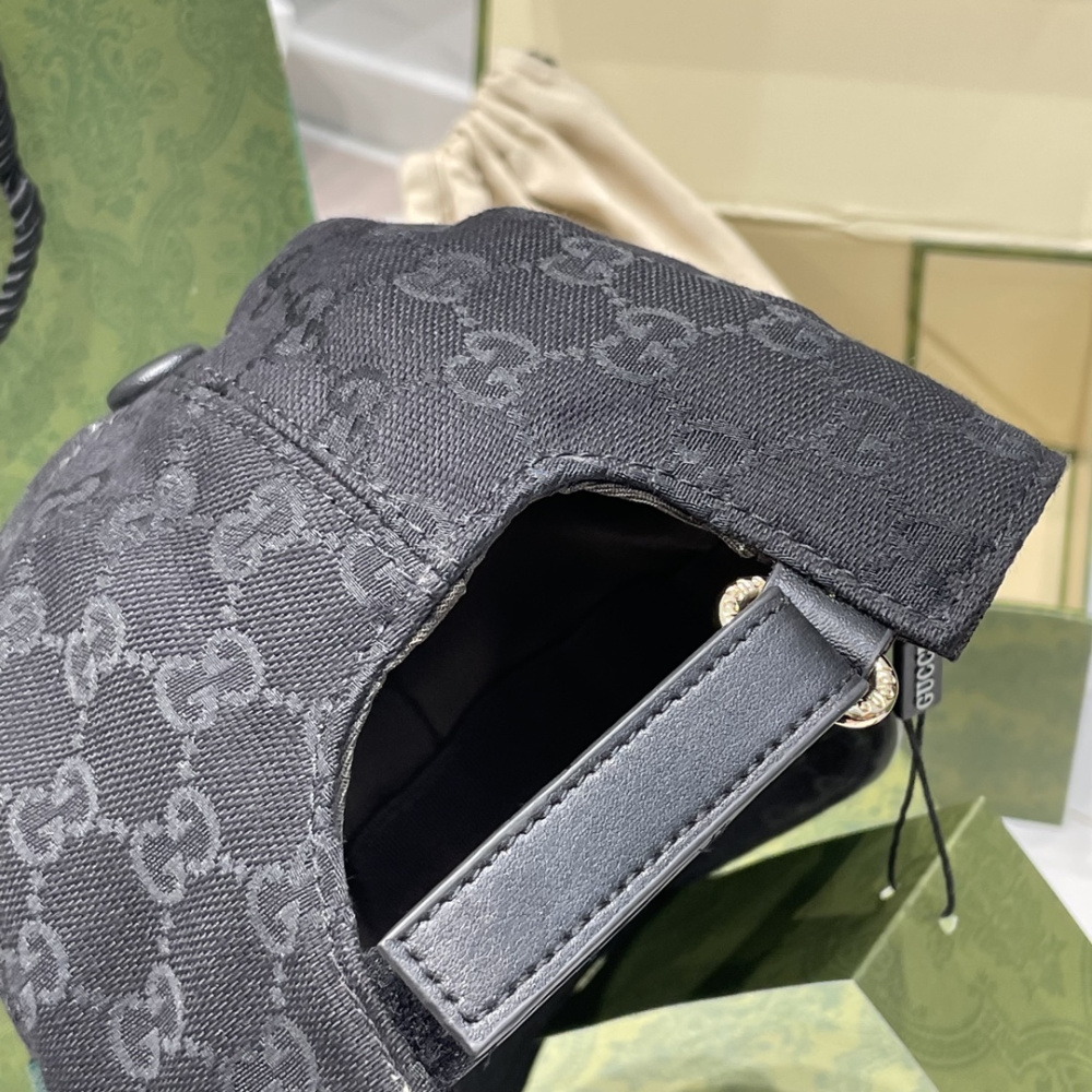 Boné Gucci Black GG Canvas Baseball