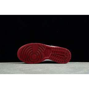SB DUNK LOW TEAM RED