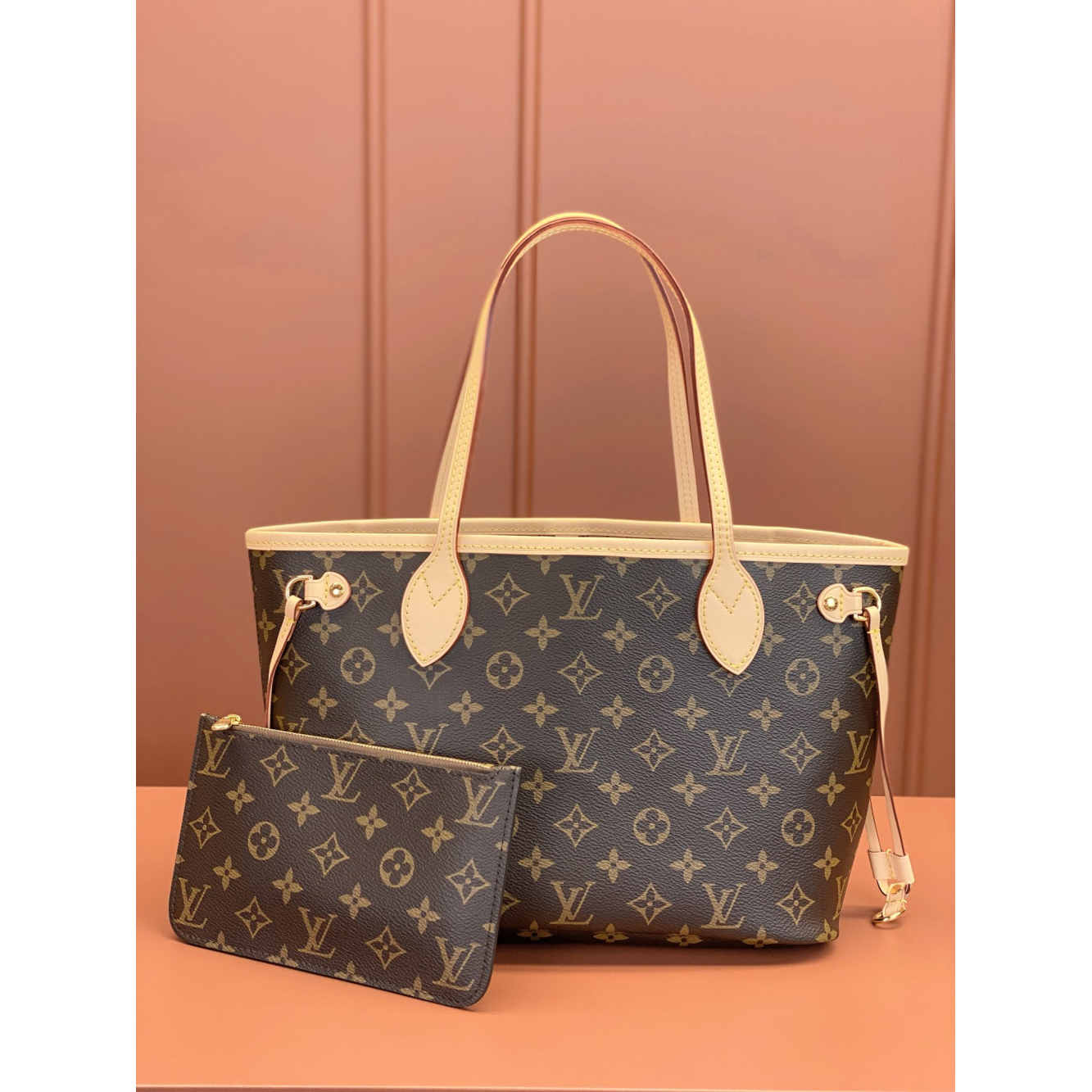 Bolsa Louis Vuitton Neverfull Monogram Canvas Interior Bege