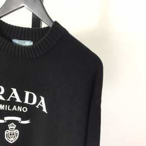 Moletom Prada com Logotipo Bordado Preta
