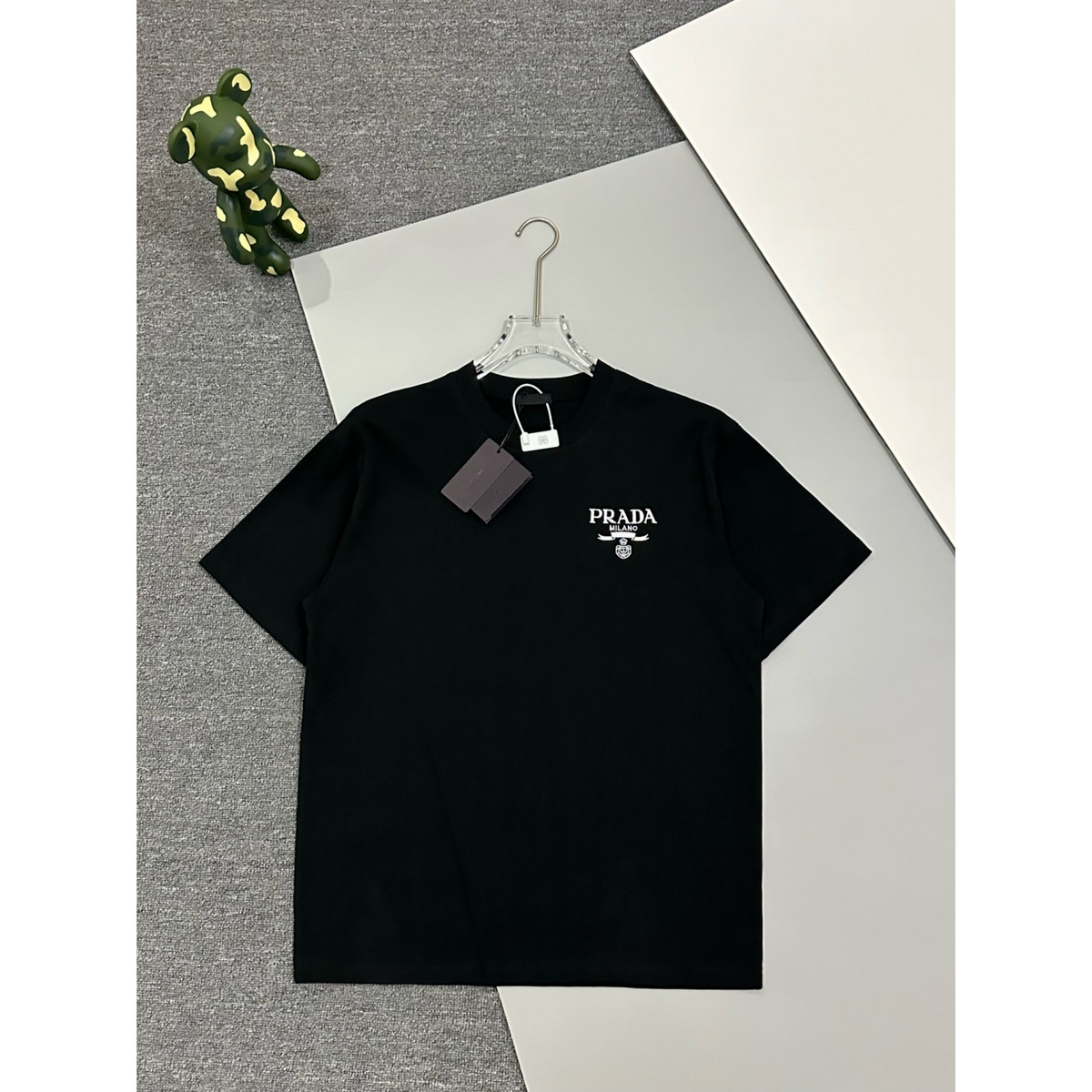 Camisa Prada em algodão com Bordado Prada Preta