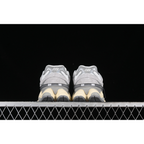 NEW BALANCE 9060 LIGHT GREY/WHITE