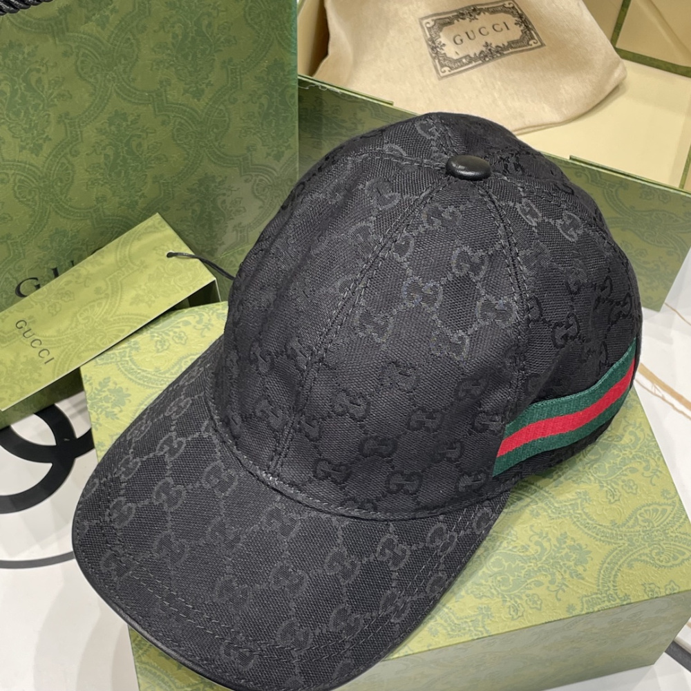 Boné Gucci Black GG Canvas Baseball