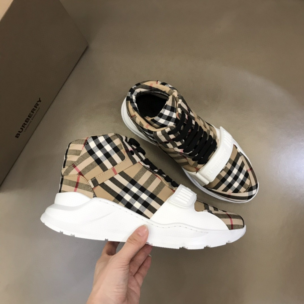 Burberry Tênis Cano Médio