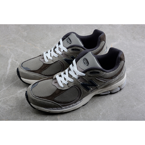 NB 2002R RUNNING SHOES WARM ALPACA/LIGHT CHALKBOARD