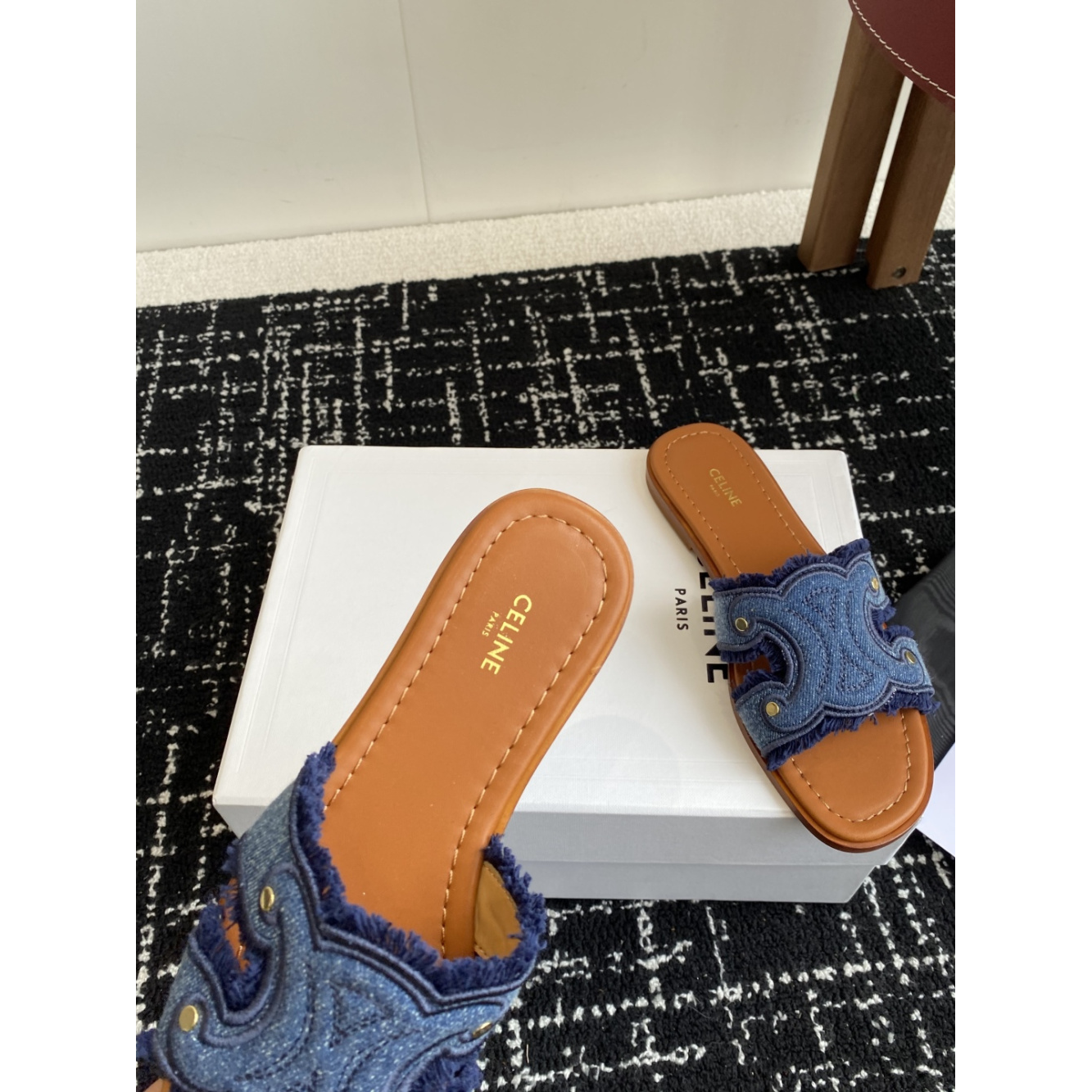 Sandália Celine Marina Finged Mule em Denim