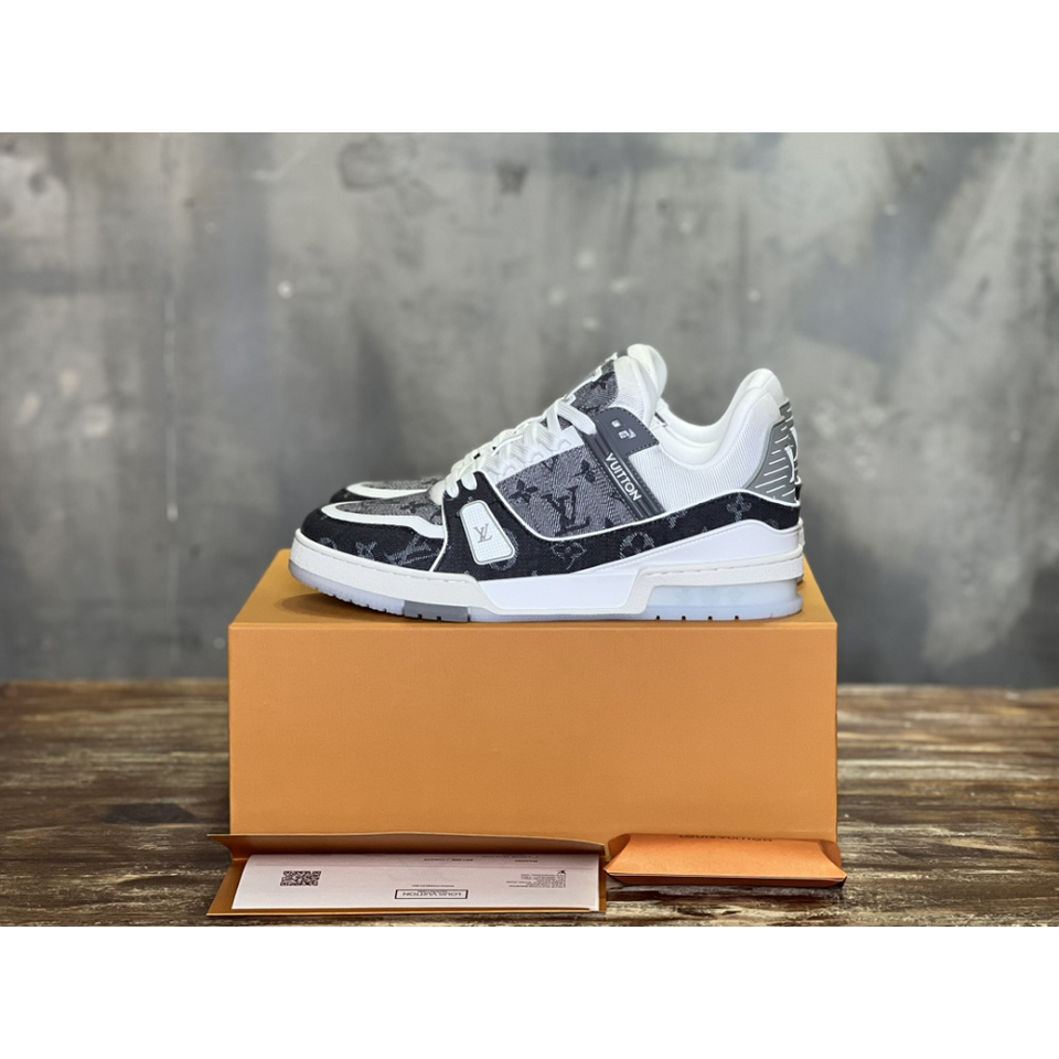Tênis Louis Vuitton LV Trainer Tecido Preto/Cinza