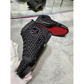 C. Louboutin Tênis Cano Alto