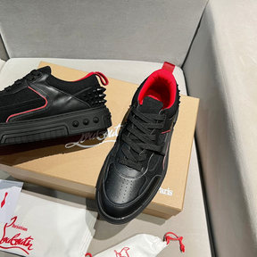 C. Louboutin Tênis Cano Médio Preto