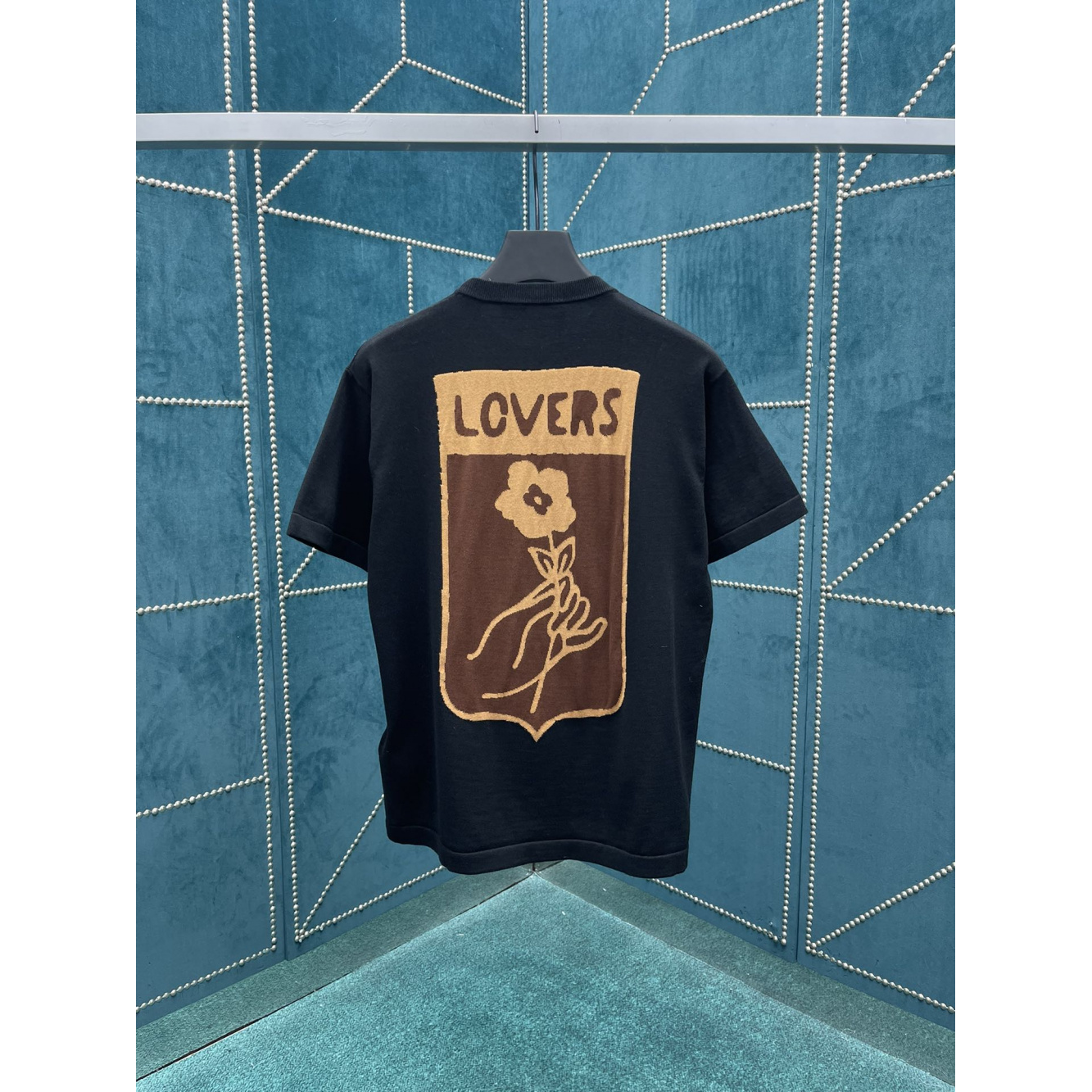 Camiseta de Algodão Louis Vuitton Clássico Baú Louis Vuitton