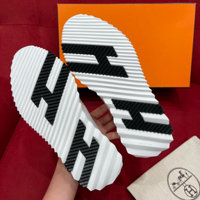 Tênis Hermès Bouncing Couro Branco/Preto