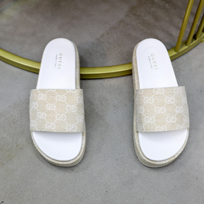 Gucci Slide Bege Feminina