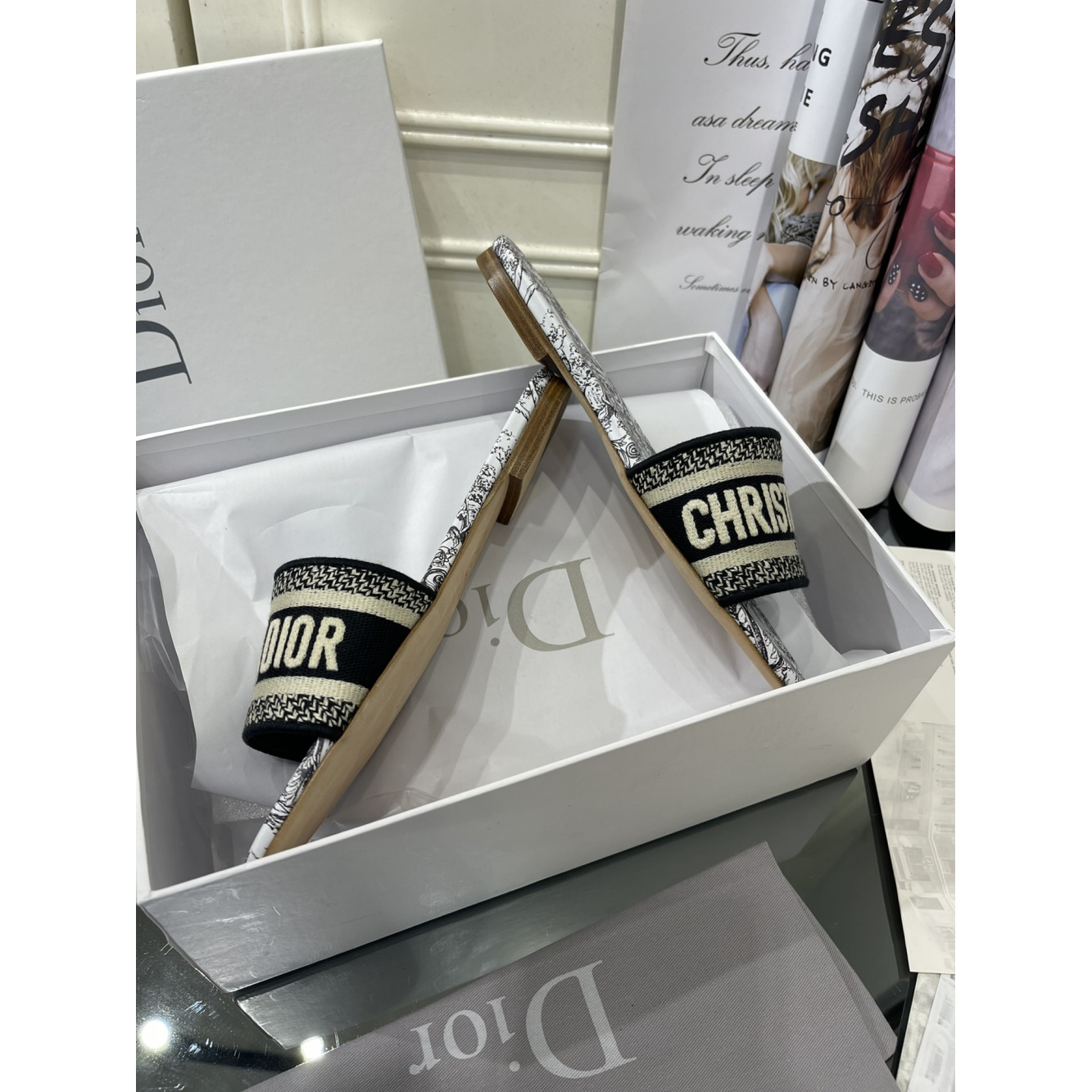 Dior Sandália Rasteira Cinza