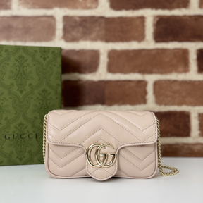 Bolsa Gucci GG Marmont Couro Rosa Claro Super Mini/Média/Grande