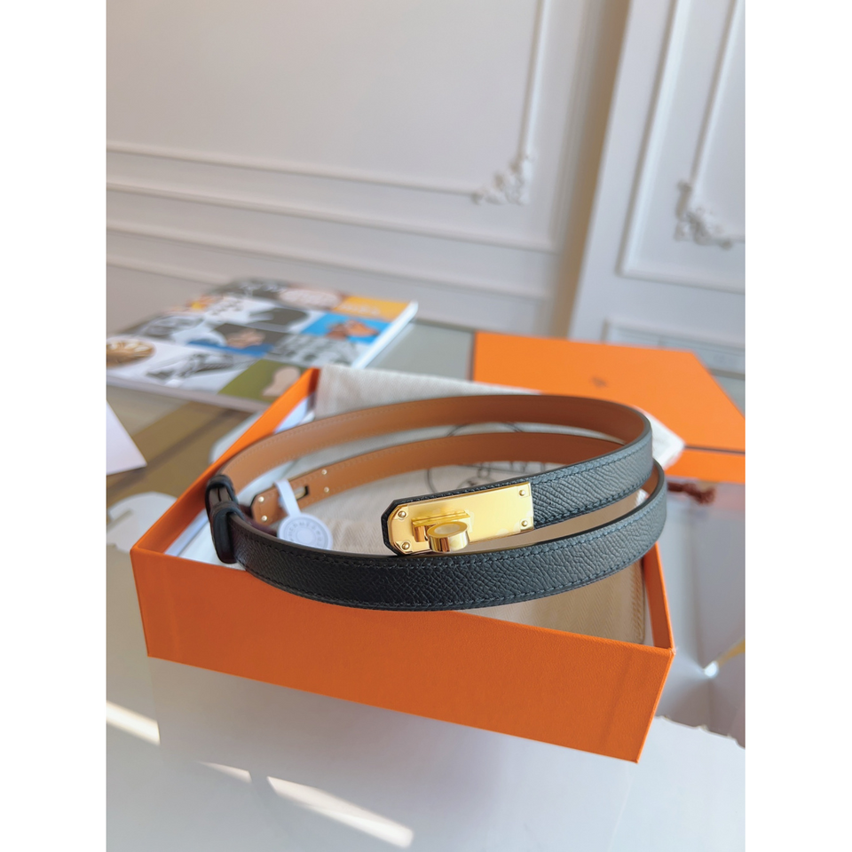 Cinto Hermès Kelly em Couro Preto com Fivela Kelly Dourada 1.8cm