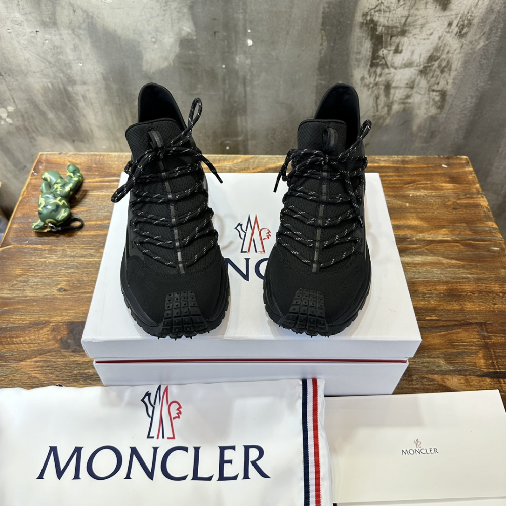 Tênis Moncler Trailgrip Lite 2 Low Top com Cadarço Preto