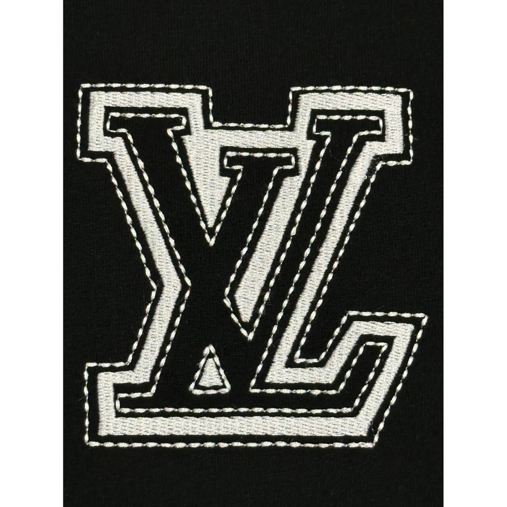 Camiseta de Algodão Louis Vuitton Logo LV Bordado Preta